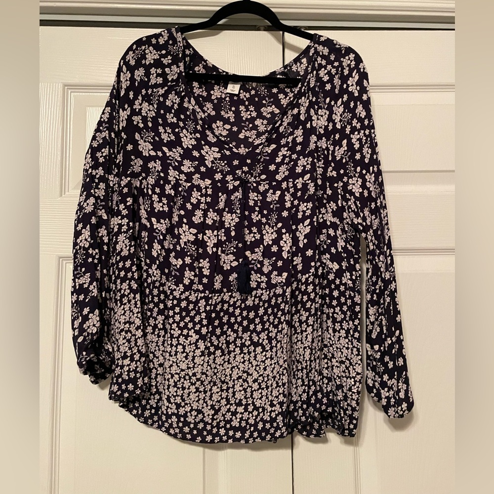 Old Navy boho floral blouse with tassels